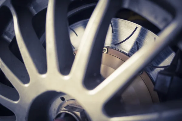 Супер спортивный автомобильный дисковый тормоз колеса из легкого сплава — стоковое фото